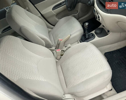 Хендай Акцент 2008 в Прилуках на Automoto.ua Бежевый Хендай Акцент, объемом двигателя 1.4 л и пробегом 226 тыс. км за 4450 $, фото 41 на Automoto.ua