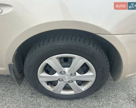 Бежевий Хендай Акцент, об'ємом двигуна 1.6 л та пробігом 170 тис. км за 5500 $, фото 3 на Automoto.ua