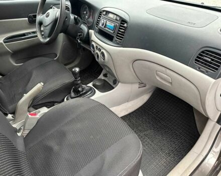 Бежевый Хендай Акцент, объемом двигателя 1.5 л и пробегом 174 тыс. км за 4990 $, фото 12 на Automoto.ua