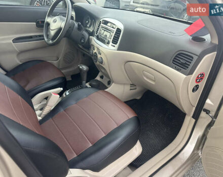 Бежевий Хендай Акцент, об'ємом двигуна 1.6 л та пробігом 170 тис. км за 5500 $, фото 6 на Automoto.ua