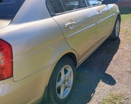 Бежевый Хендай Акцент, объемом двигателя 1.6 л и пробегом 173 тыс. км за 6000 $, фото 3 на Automoto.ua