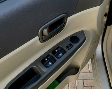 Бежевый Хендай Акцент, объемом двигателя 1.4 л и пробегом 163 тыс. км за 5300 $, фото 11 на Automoto.ua