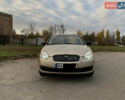 Бежевый Хендай Акцент, объемом двигателя 1.4 л и пробегом 163 тыс. км за 5300 $, фото 2 на Automoto.ua