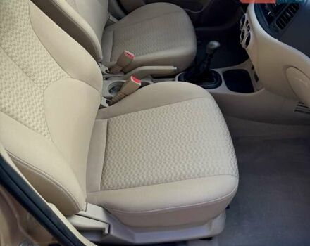 Бежевый Хендай Акцент, объемом двигателя 1.4 л и пробегом 163 тыс. км за 5300 $, фото 7 на Automoto.ua