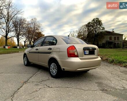 Бежевый Хендай Акцент, объемом двигателя 1.4 л и пробегом 163 тыс. км за 5300 $, фото 4 на Automoto.ua