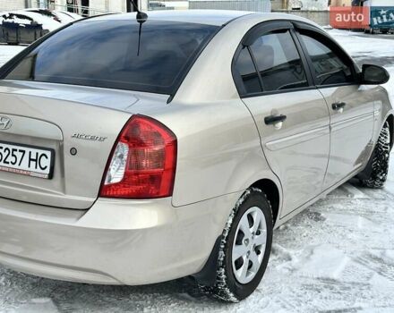 Бежевый Хендай Акцент, объемом двигателя 1.4 л и пробегом 113 тыс. км за 5900 $, фото 3 на Automoto.ua