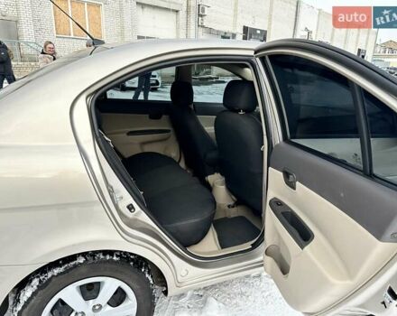 Бежевый Хендай Акцент, объемом двигателя 1.4 л и пробегом 113 тыс. км за 5900 $, фото 7 на Automoto.ua