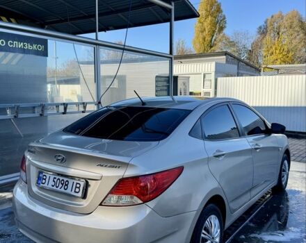 Бежевый Хендай Акцент, объемом двигателя 1.4 л и пробегом 190 тыс. км за 5750 $, фото 5 на Automoto.ua