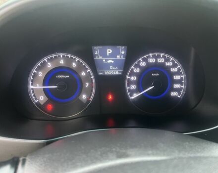 Бежевый Хендай Акцент, объемом двигателя 1.6 л и пробегом 181 тыс. км за 7400 $, фото 12 на Automoto.ua