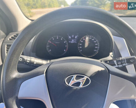 Бежевий Хендай Акцент, об'ємом двигуна 1.4 л та пробігом 102 тис. км за 8200 $, фото 5 на Automoto.ua