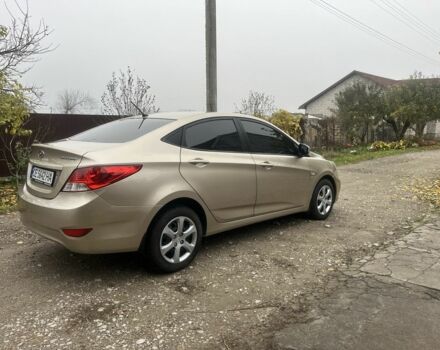 Бежевый Хендай Акцент, объемом двигателя 1.6 л и пробегом 181 тыс. км за 7400 $, фото 3 на Automoto.ua