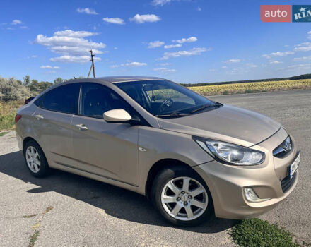 Бежевий Хендай Акцент, об'ємом двигуна 1.4 л та пробігом 102 тис. км за 8200 $, фото 2 на Automoto.ua