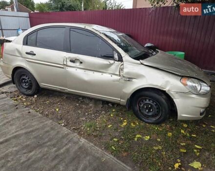 Хендай Акцент 2011 у Києві на Automoto.ua Бежевий Хендай Акцент, об'ємом двигуна 1.59 л та пробігом 150 тис. км за 1350 $, фото 1 на Automoto.ua