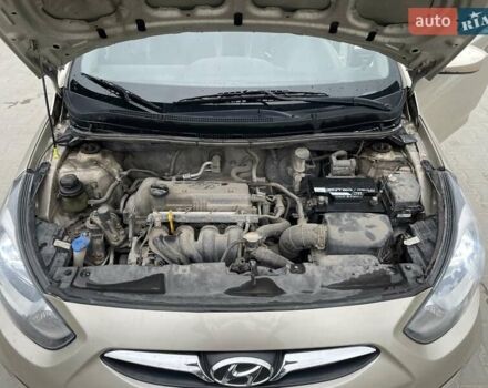 Хендай Акцент 2011 у Тернополі на Automoto.ua Бежевий Хендай Акцент, об'ємом двигуна 1.4 л та пробігом 141 тис. км за 6100 $, фото 19 на Automoto.ua
