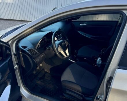 Бежевый Хендай Акцент, объемом двигателя 1.4 л и пробегом 190 тыс. км за 5750 $, фото 7 на Automoto.ua