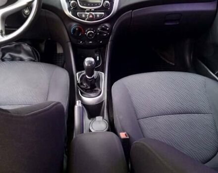 Бежевий Хендай Акцент, об'ємом двигуна 1.4 л та пробігом 160 тис. км за 6200 $, фото 2 на Automoto.ua