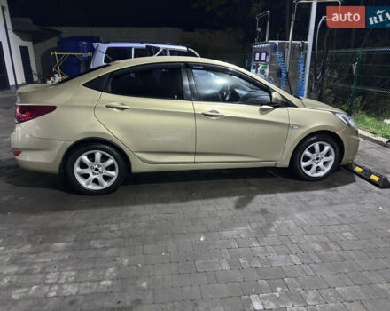Бежевый Хендай Акцент, объемом двигателя 1.59 л и пробегом 127 тыс. км за 8300 $, фото 2 на Automoto.ua