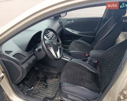 Бежевый Хендай Акцент, объемом двигателя 1.6 л и пробегом 118 тыс. км за 7950 $, фото 2 на Automoto.ua