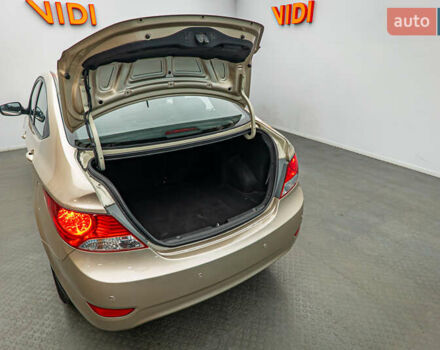 Бежевый Хендай Акцент, объемом двигателя 1.6 л и пробегом 62 тыс. км за 6735 $, фото 1 на Automoto.ua