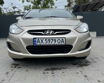 Хендай Акцент 2011 у Тернополі на Automoto.ua Бежевий Хендай Акцент, об'ємом двигуна 1.4 л та пробігом 141 тис. км за 6100 $, фото 1 на Automoto.ua