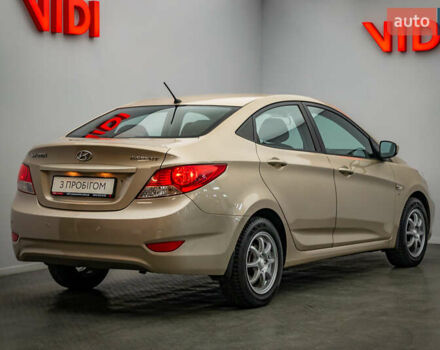 Бежевый Хендай Акцент, объемом двигателя 1.6 л и пробегом 62 тыс. км за 6735 $, фото 2 на Automoto.ua