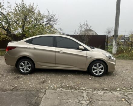 Бежевый Хендай Акцент, объемом двигателя 1.6 л и пробегом 181 тыс. км за 7400 $, фото 2 на Automoto.ua