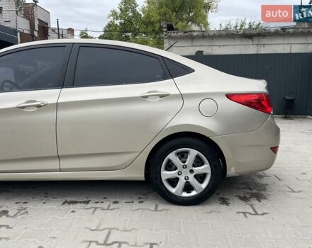 Хендай Акцент 2011 у Тернополі на Automoto.ua Бежевий Хендай Акцент, об'ємом двигуна 1.4 л та пробігом 141 тис. км за 6100 $, фото 8 на Automoto.ua