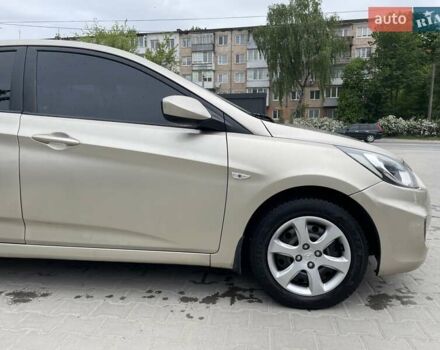 Хендай Акцент 2011 у Тернополі на Automoto.ua Бежевий Хендай Акцент, об'ємом двигуна 1.4 л та пробігом 141 тис. км за 6100 $, фото 6 на Automoto.ua