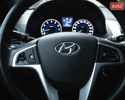 Бежевый Хендай Акцент, объемом двигателя 1.6 л и пробегом 153 тыс. км за 8200 $, фото 14 на Automoto.ua