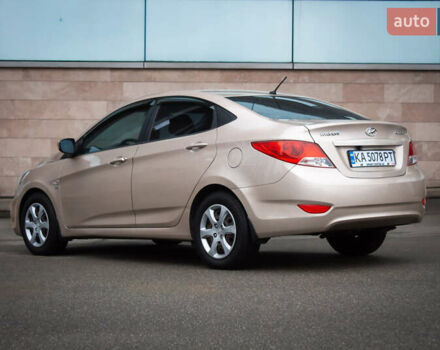 Бежевый Хендай Акцент, объемом двигателя 1.6 л и пробегом 153 тыс. км за 8200 $, фото 4 на Automoto.ua