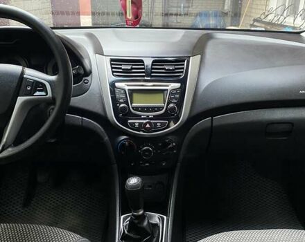 Хендай Акцент 2012 в Харькове на Automoto.ua Бежевый Хендай Акцент, объемом двигателя 1.6 л и пробегом 120 тыс. км за 7500 $, фото 10 на Automoto.ua