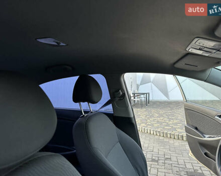 Бежевый Хендай Акцент, объемом двигателя 1.4 л и пробегом 175 тыс. км за 5400 $, фото 27 на Automoto.ua