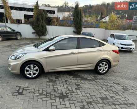 Бежевый Хендай Акцент, объемом двигателя 1.4 л и пробегом 175 тыс. км за 5400 $, фото 2 на Automoto.ua