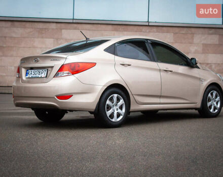Бежевый Хендай Акцент, объемом двигателя 1.6 л и пробегом 153 тыс. км за 8200 $, фото 2 на Automoto.ua