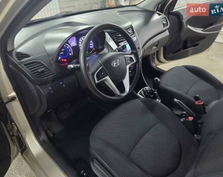 Бежевый Хендай Акцент, объемом двигателя 1.4 л и пробегом 93 тыс. км за 6850 $, фото 17 на Automoto.ua