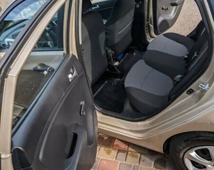 Бежевий Хендай Акцент, об'ємом двигуна 1.4 л та пробігом 90 тис. км за 7900 $, фото 8 на Automoto.ua