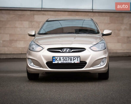 Бежевый Хендай Акцент, объемом двигателя 1.6 л и пробегом 153 тыс. км за 8200 $, фото 6 на Automoto.ua