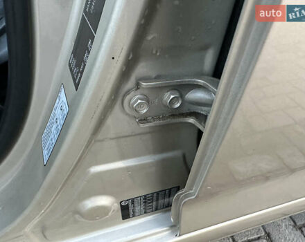 Бежевый Хендай Акцент, объемом двигателя 1.4 л и пробегом 175 тыс. км за 5400 $, фото 29 на Automoto.ua