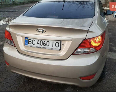 Хендай Акцент 2012 в Черновцах на Automoto.ua Бежевый Хендай Акцент, объемом двигателя 1.4 л и пробегом 178 тыс. км за 5700 $, фото 7 на Automoto.ua