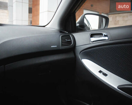 Бежевый Хендай Акцент, объемом двигателя 1.6 л и пробегом 153 тыс. км за 8200 $, фото 20 на Automoto.ua