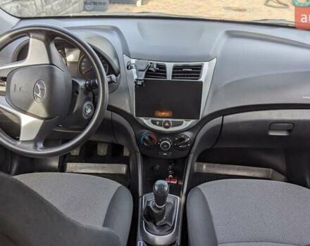 Бежевий Хендай Акцент, об'ємом двигуна 1.4 л та пробігом 90 тис. км за 7900 $, фото 1 на Automoto.ua