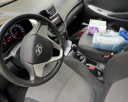 Бежевий Хендай Акцент, об'ємом двигуна 1.4 л та пробігом 240 тис. км за 6450 $, фото 9 на Automoto.ua