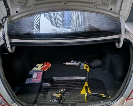 Бежевый Хендай Акцент, объемом двигателя 1.4 л и пробегом 112 тыс. км за 8000 $, фото 12 на Automoto.ua