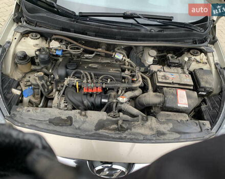 Бежевий Хендай Акцент, об'ємом двигуна 1.4 л та пробігом 160 тис. км за 6250 $, фото 14 на Automoto.ua