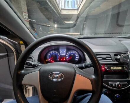 Бежевый Хендай Акцент, объемом двигателя 1.4 л и пробегом 112 тыс. км за 8000 $, фото 8 на Automoto.ua