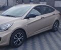 Бежевый Хендай Акцент, объемом двигателя 1.4 л и пробегом 150 тыс. км за 8000 $, фото 1 на Automoto.ua