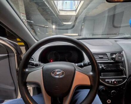 Бежевый Хендай Акцент, объемом двигателя 1.4 л и пробегом 112 тыс. км за 8000 $, фото 7 на Automoto.ua