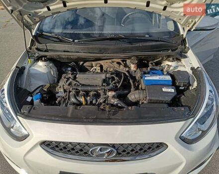 Бежевий Хендай Акцент, об'ємом двигуна 1.37 л та пробігом 53 тис. км за 9850 $, фото 11 на Automoto.ua