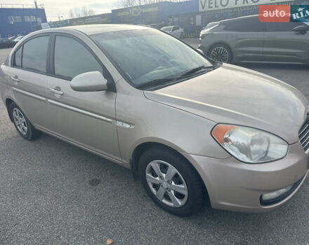 Бежевый Хендай Акцент, объемом двигателя 1.6 л и пробегом 170 тыс. км за 5500 $, фото 1 на Automoto.ua