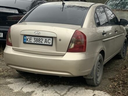 Бежевий Хендай Акцент, об'ємом двигуна 1.4 л та пробігом 240 тис. км за 2800 $, фото 1 на Automoto.ua